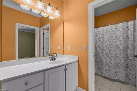Bath - 403 Cascade Dr, High Point, NC 27265 photo 6 of 6