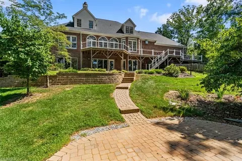 Exterior - 403 Cascade Dr, High Point, NC 27265 photo 7 of 7