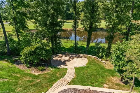 Exterior - 403 Cascade Dr, High Point, NC 27265 photo 4 of 7
