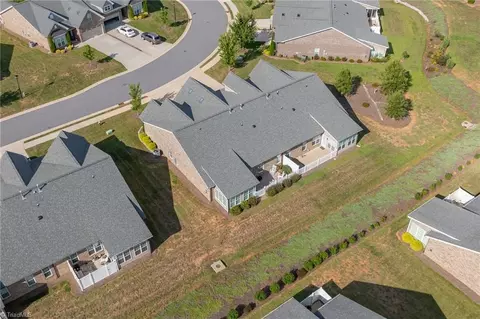 View/Area - 140 Windmill Trl, High Point, NC 27265 photo 3 of 7
