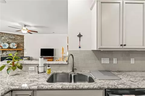Kitchen - 140 Windmill Trl, High Point, NC 27265 photo 3 of 5