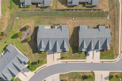 View/Area - 140 Windmill Trl, High Point, NC 27265 photo 5 of 7