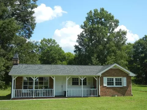 511 Nc Highway 100, Whitsett, NC 27377