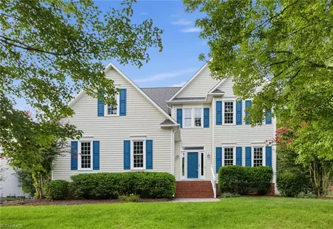 320 Saddlebrook Cir, Lewisville, NC 27023