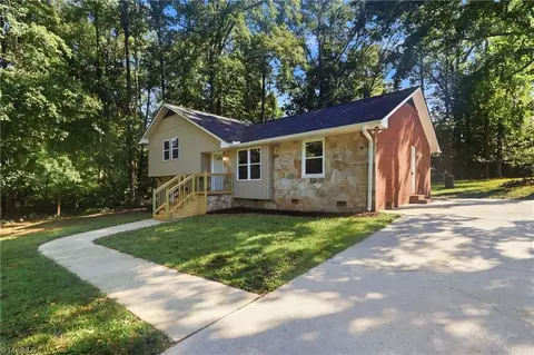 1505 Brannock Dr, Greensboro, NC 27406