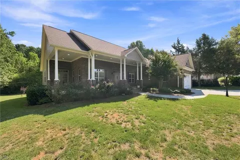 Exterior - 122 Idlewild Rd, Advance, NC 27006 photo 4 of 9