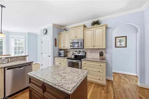 Kitchen - 122 Idlewild Rd, Advance, NC 27006 photo 4 of 4