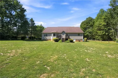 Exterior - 122 Idlewild Rd, Advance, NC 27006 photo 7 of 9