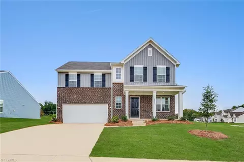 2 Blue Quail Dr, Kernersville, NC 27284