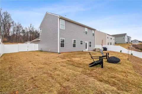 Exterior - 6947 Saddlebred Dr, Trinity, NC 27370 photo 3 of 7