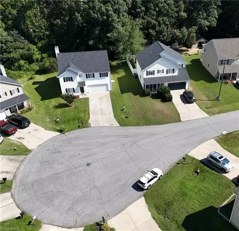 View/Area - 1015 Cayley Ct, High Point, NC 27260 photo 5 of 5
