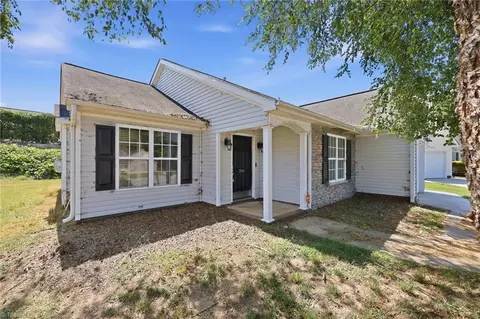 306 Walden Ridge Ct, Winston Salem, NC 27127