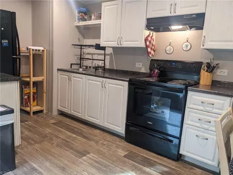 2828 Pine St E, Mount Airy, NC 27030 photo 12