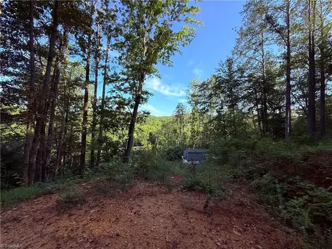 2828 Pine St E, Mount Airy, NC 27030 photo 23