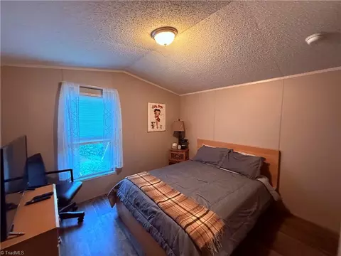2828 Pine St E, Mount Airy, NC 27030 photo 16
