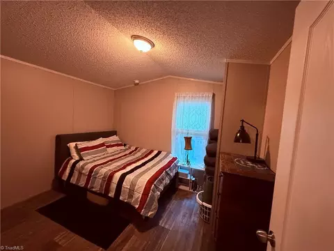 2828 Pine St E, Mount Airy, NC 27030 photo 15
