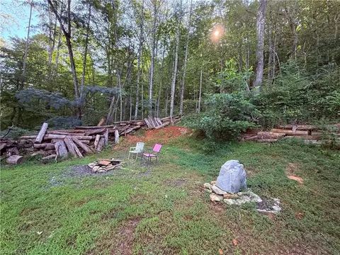 2828 Pine St E, Mount Airy, NC 27030 photo 6