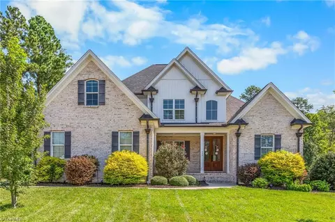 569 Wentworth Dr, Winston Salem, NC 27107