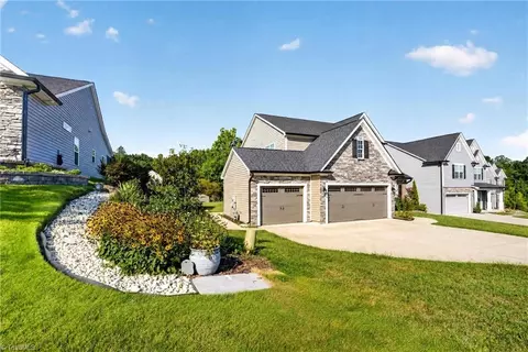 Exterior - 4013 Brayden Dr, High Point, NC 27265 photo 4 of 5
