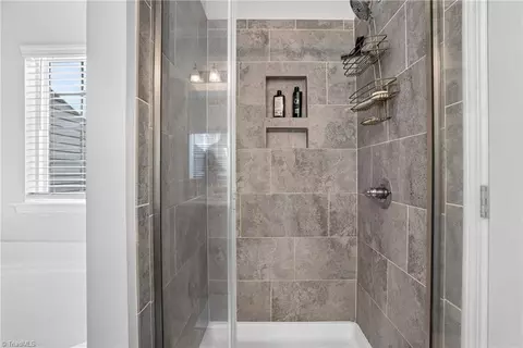 Bath - 4013 Brayden Dr, High Point, NC 27265 photo 1 of 2