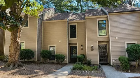 301 Village Ln #C, Greensboro, NC 27409