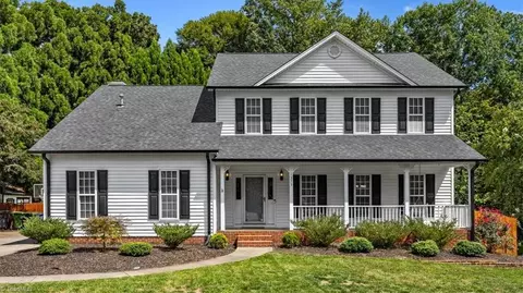 1373 Salem Crossing Rd, Kernersville, NC 27284