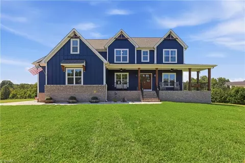 180 Eagles Landing Ln, Mocksville, NC 27028