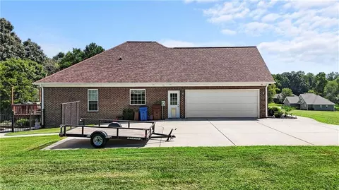Exterior - 116 Steeple View Dr, Randleman, NC 27317 photo 8 of 10