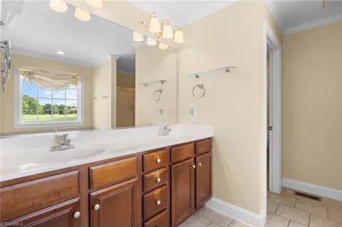Bath - 116 Steeple View Dr, Randleman, NC 27317 photo 2 of 3