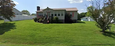 1989 Pads Rd, North Wilkesboro, NC 28659