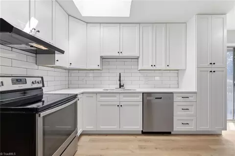 Kitchen - 4484 Virginia Dr, Trinity, NC 27370 photo 5 of 5