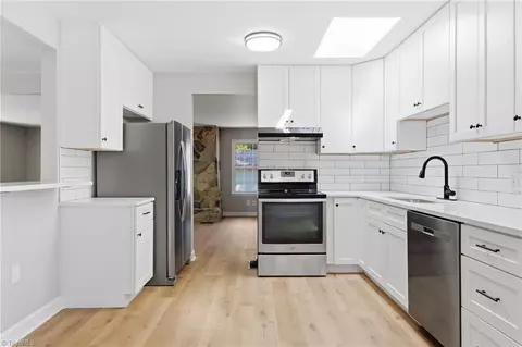 Kitchen - 4484 Virginia Dr, Trinity, NC 27370 photo 2 of 5