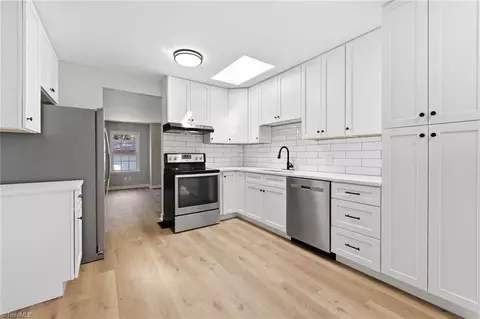 Kitchen - 4484 Virginia Dr, Trinity, NC 27370 photo 3 of 5