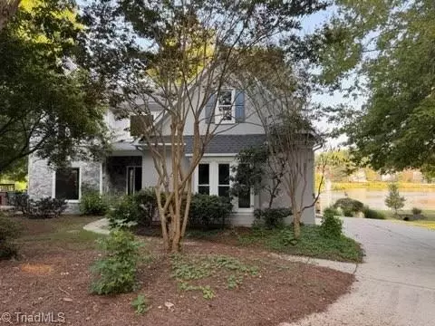 5305 Coveview Ct, Greensboro, NC 27407