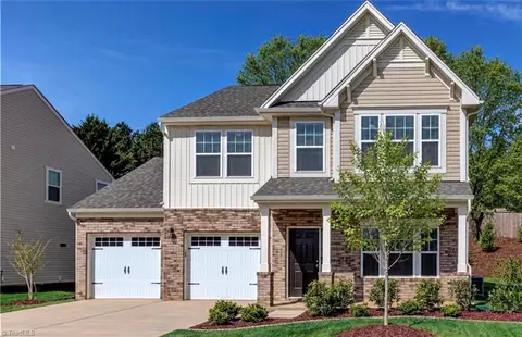 1590 Running Deer Dr, Kernersville, NC 27284