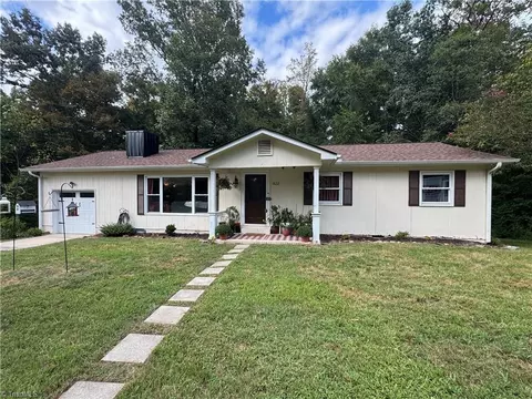 1822 Clodfelter Rd, Winston Salem, NC 27107
