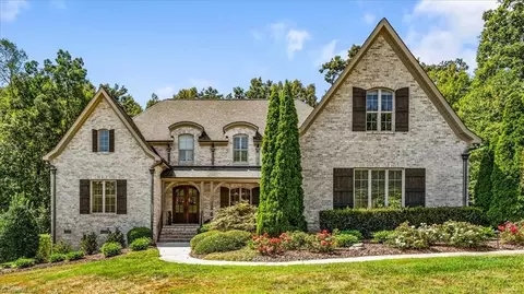 7613 Calmeria Ct, Kernersville, NC 27285