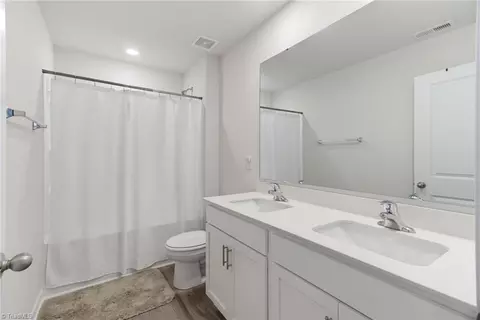 Bath - 5140 Payne St, Trinity, NC 27370 photo 1 of 1