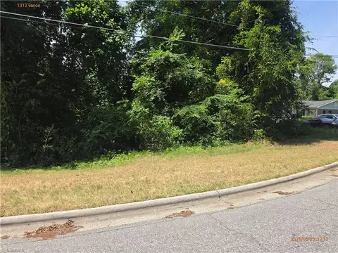 1312 Vance St, Greensboro, NC 27406