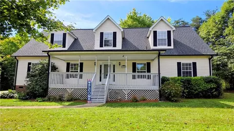 1096 Tuttle Rd, Rural Hall, NC 27045