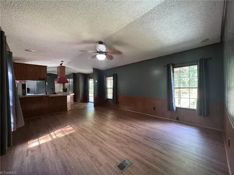 210 Star View Dr, King, NC 27021 photo 6