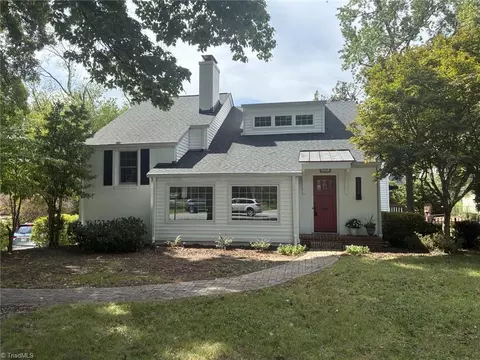 2219 Friendly Ave W, Greensboro, NC 27403