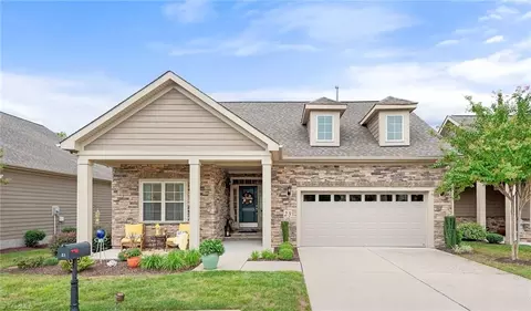 23 Carnoustie Trl, Greensboro, NC 27407