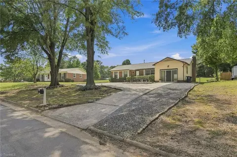 203 Capistrano Dr, Winston Salem, NC 27103