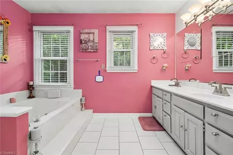 Bath - 6005 Stone Bluff Dr, Clemmons, NC 27012 photo 1 of 3