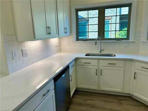 Kitchen - 4743 Willowstone Dr, High Point, NC 27265 photo 1 of 2