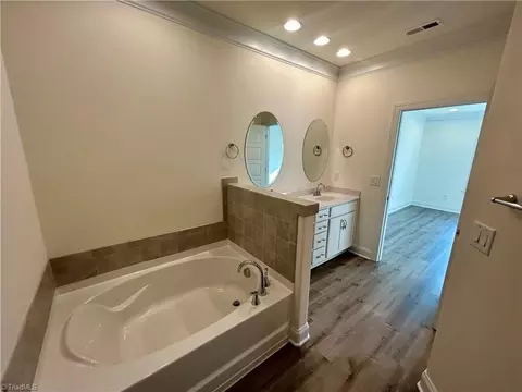 Bath - 4743 Willowstone Dr, High Point, NC 27265 photo 3 of 5