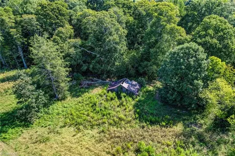 1155 Chumney Loop, Eden, NC 27288 photo 11