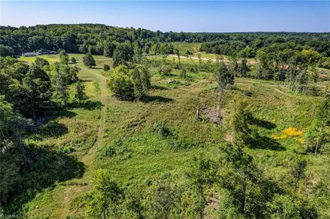 1155 Chumney Loop, Eden, NC 27288 photo 13
