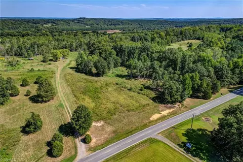 1155 Chumney Loop, Eden, NC 27288 photo 6